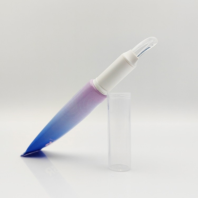 Customized 15ml Soft Spatula Cosmetic Plastic packing Tube lip gloss nail polish tube with silicone brush applicator