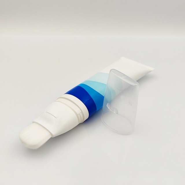 30ml Empty Plastic Cosmetic packaging brush head tube Screen Printing face mask liquid foundation concealer squeeze soft tube