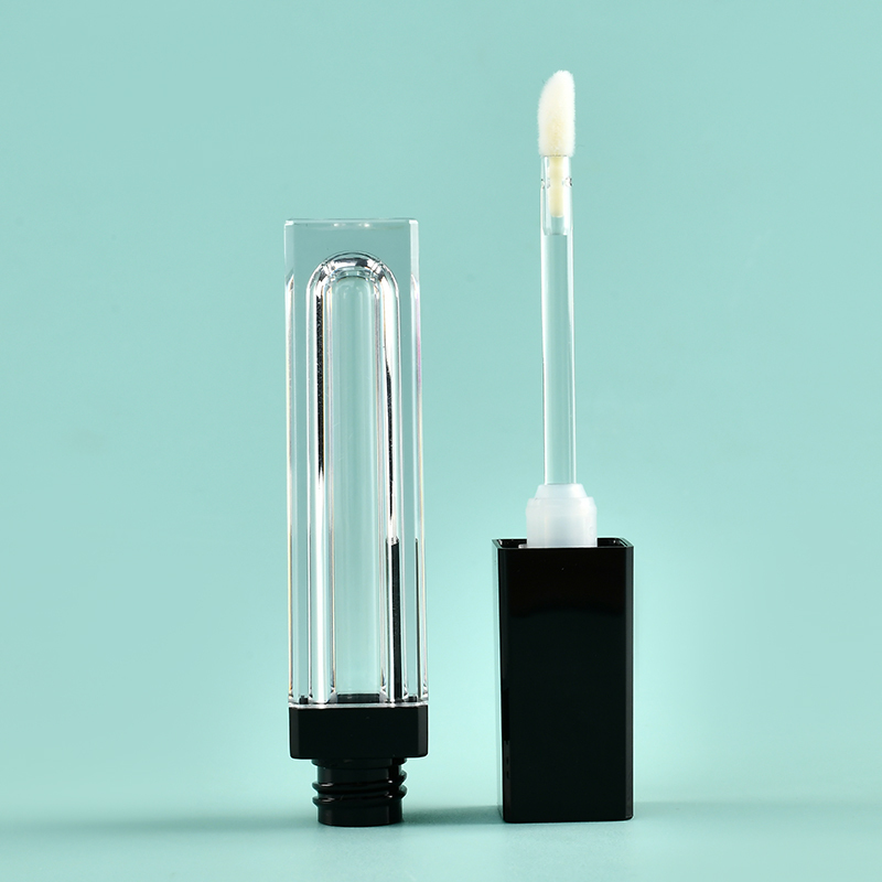 Luxury Custom Square lip gloss wand tubes with Flocked Brush Empty Cosmetic Packaging Thickened Wall 6ml lip gloss bottle