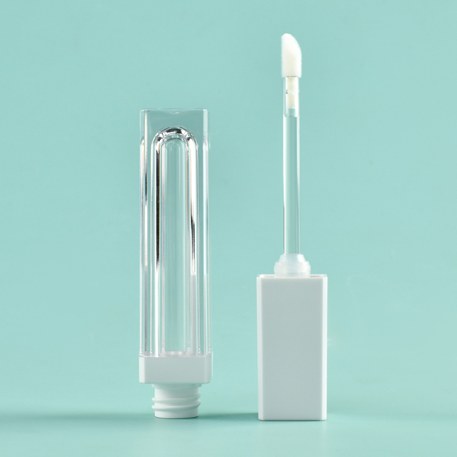 Luxury Custom Square lip gloss wand tubes with Flocked Brush Empty Cosmetic Packaging Thickened Wall 6ml lip gloss bottle