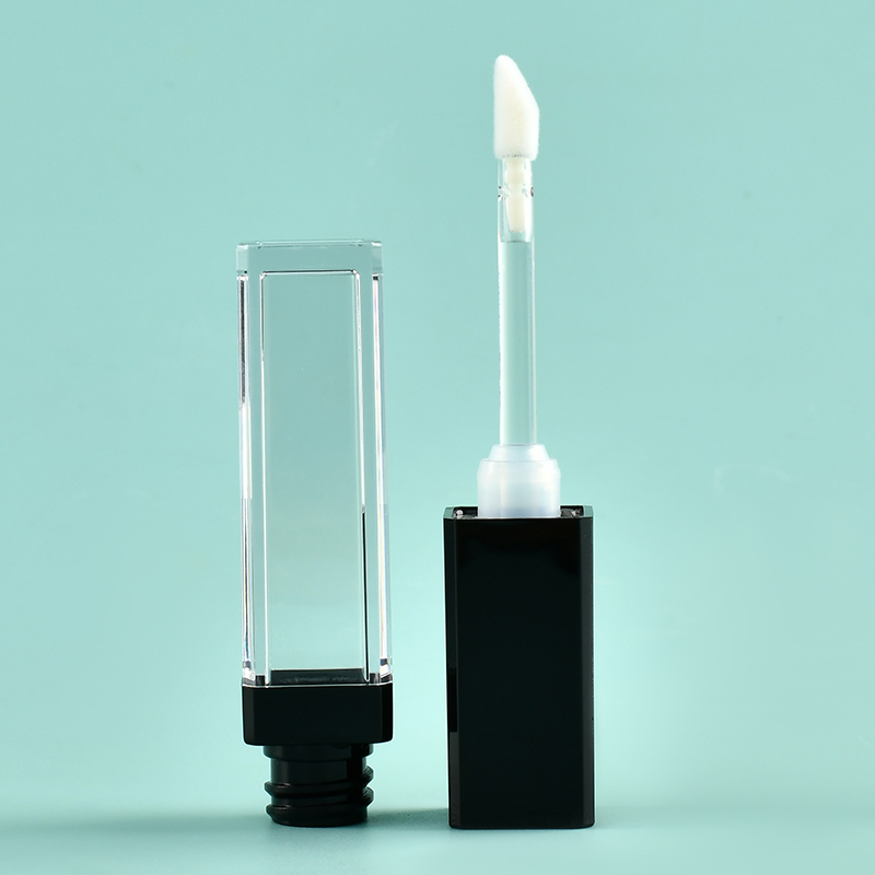 Best selling Square 5.5ml lip gloss wand tubes with Soft Flocked Applicator Brush Thickened Wall custom Logo lip gloss bottles
