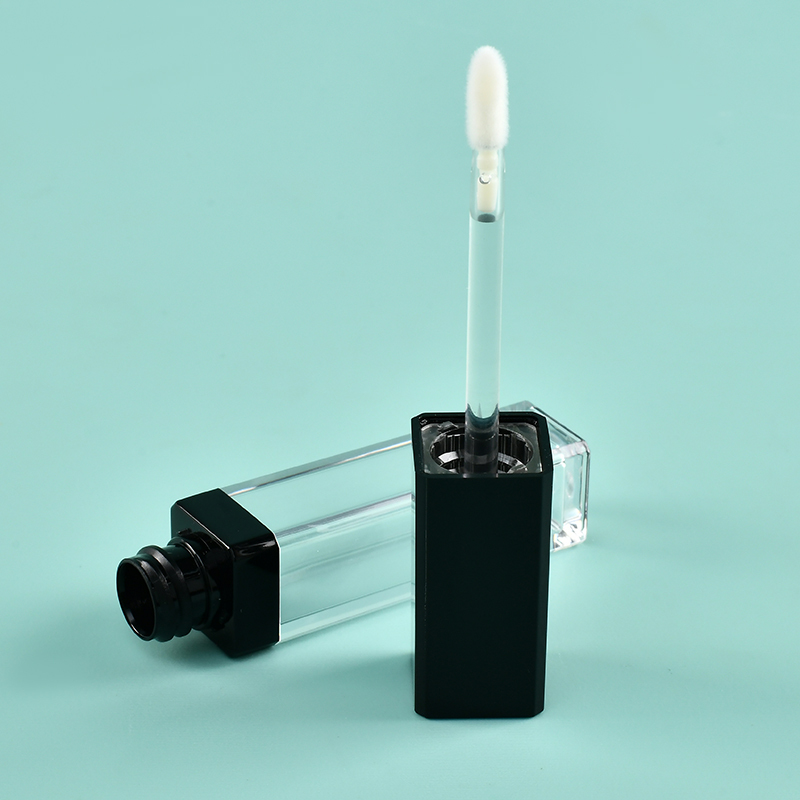 Best selling Square 5.5ml lip gloss wand tubes with Soft Flocked Applicator Brush Thickened Wall custom Logo lip gloss bottles