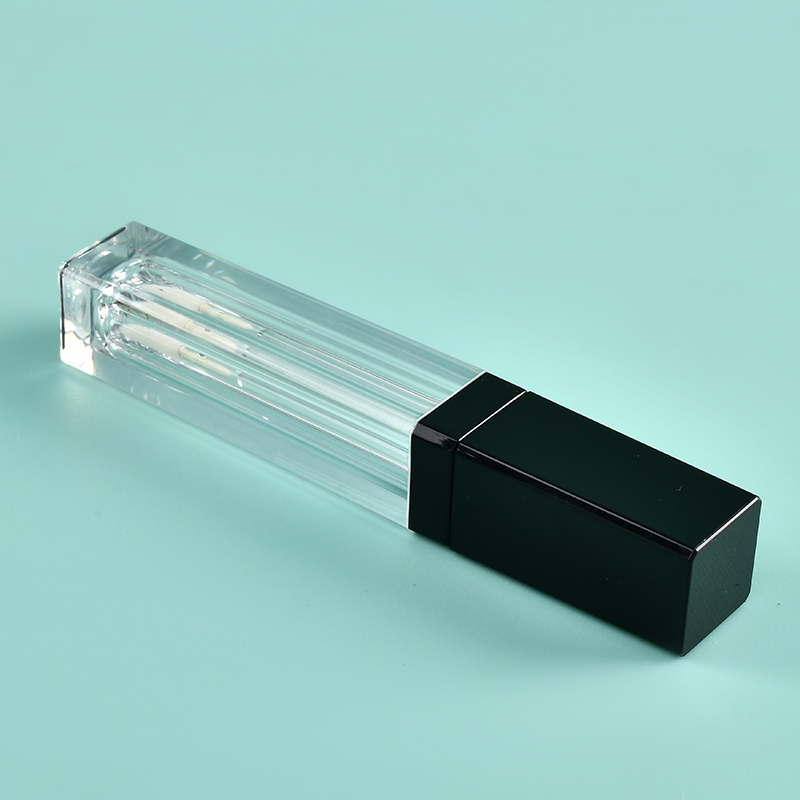 Luxury Custom Square lip gloss wand tubes with Flocked Brush Empty Cosmetic Packaging Thickened Wall 6ml lip gloss bottle