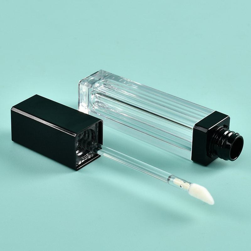 Luxury Custom Square lip gloss wand tubes with Flocked Brush Empty Cosmetic Packaging Thickened Wall 6ml lip gloss bottle