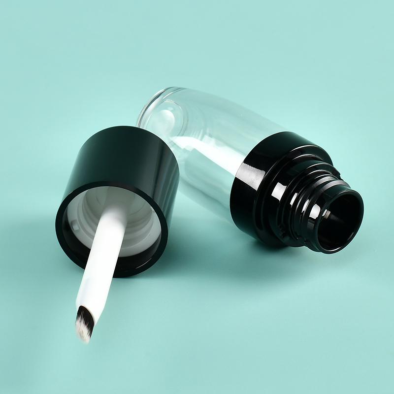 Custom 8.9ml Round Lip Gloss Wand Tubes with Fine Brush Empty Cosmetic Container Thickened Wall Lip Gloss bottle packaging
