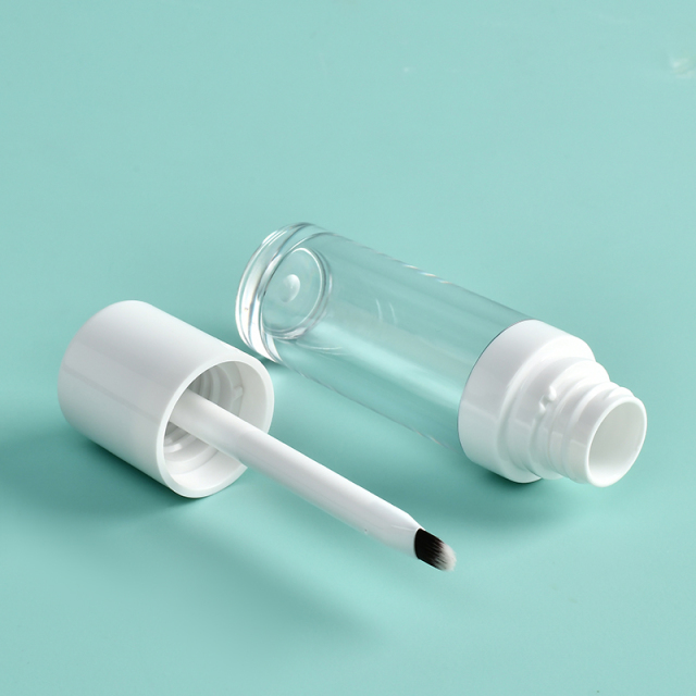 Stylish 12.8ml Round lip gloss wand tubes thick shaped With fine brush Applicator Thickened Wall empty crystal lip gloss bottles