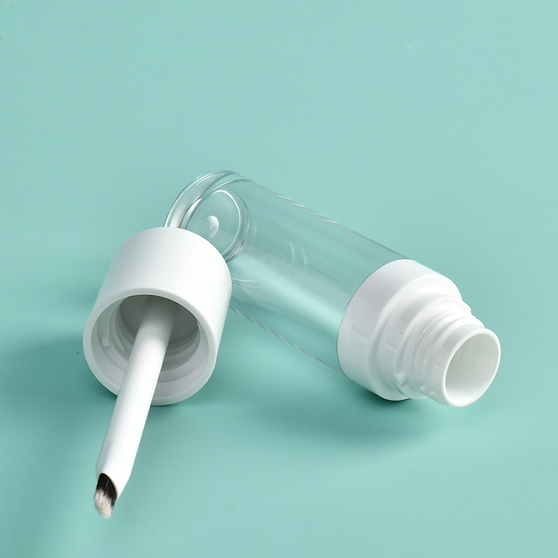 Stylish 12.8ml Round lip gloss wand tubes thick shaped With fine brush Applicator Thickened Wall empty crystal lip gloss bottles