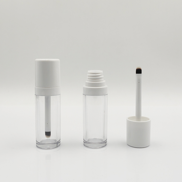 Stylish 12.8ml Round lip gloss wand tubes thick shaped With fine brush Applicator Thickened Wall empty crystal lip gloss bottles