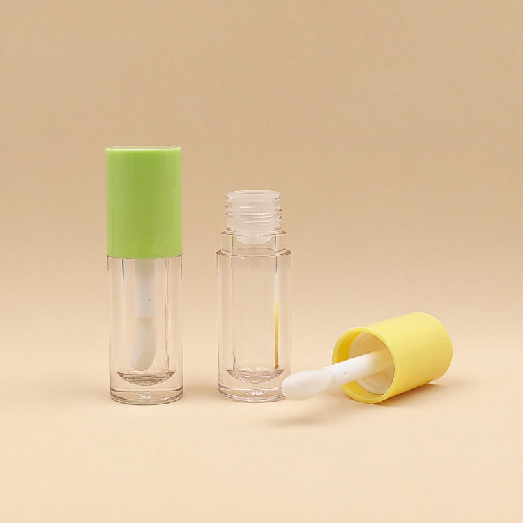 Wholesale Custom 6ml Round chunky brush big wand lip gloss tube Empty Cosmetic Packaging big wand lip gloss bottles big brush
