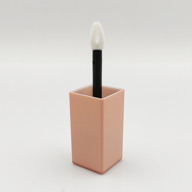 Custom high quality lip gloss wand tubes wholesale with Brush Empty Cosmetic Packaging cute lip gloss bottle 3ml square