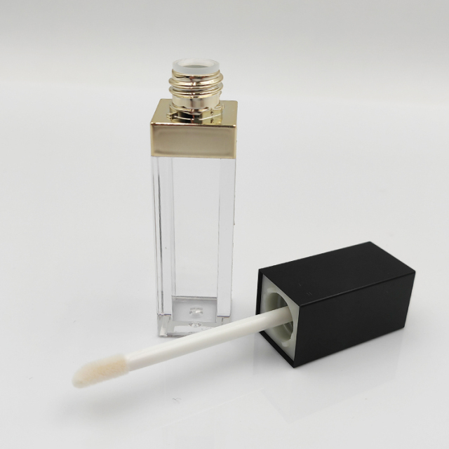 Wholesale Custom stylish designed PETG square black lip gloss bottles empty 7ml Brush Cosmetic Packaging luxury lip gloss tubes