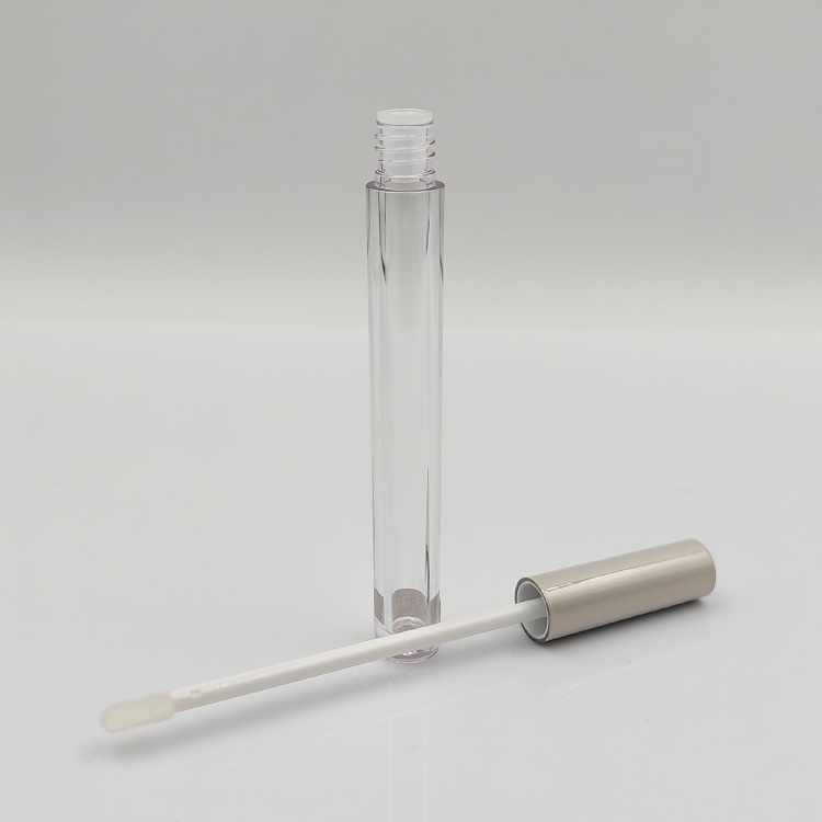 Best selling Wholesale Custom 2.2ml clear and silver lip gloss wand tubes Empty Cosmetic packaging round luxury lip gloss bottle
