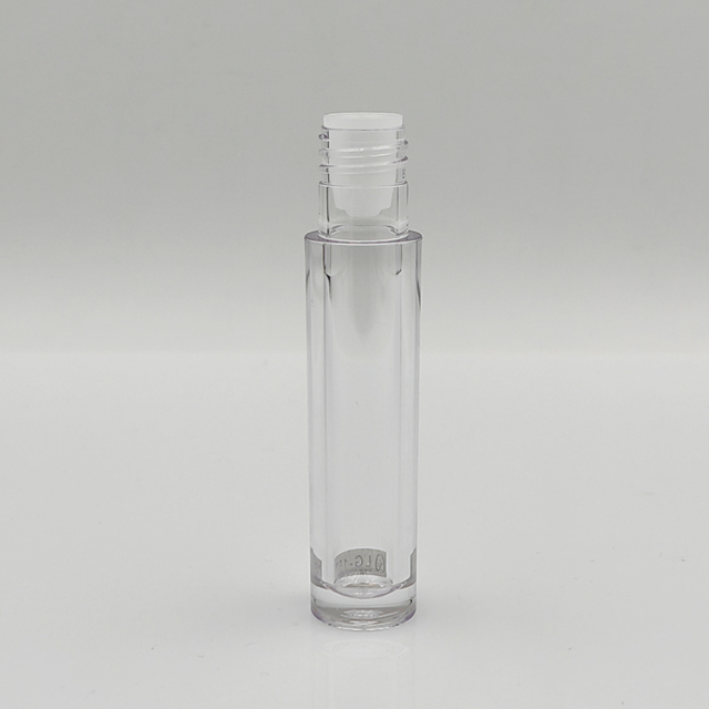 Popular Wholesale Custom 4.5ml round Empty lip gloss wand tube 5ml with Brush Empty Cosmetic Packaging lip gloss bottle no logo