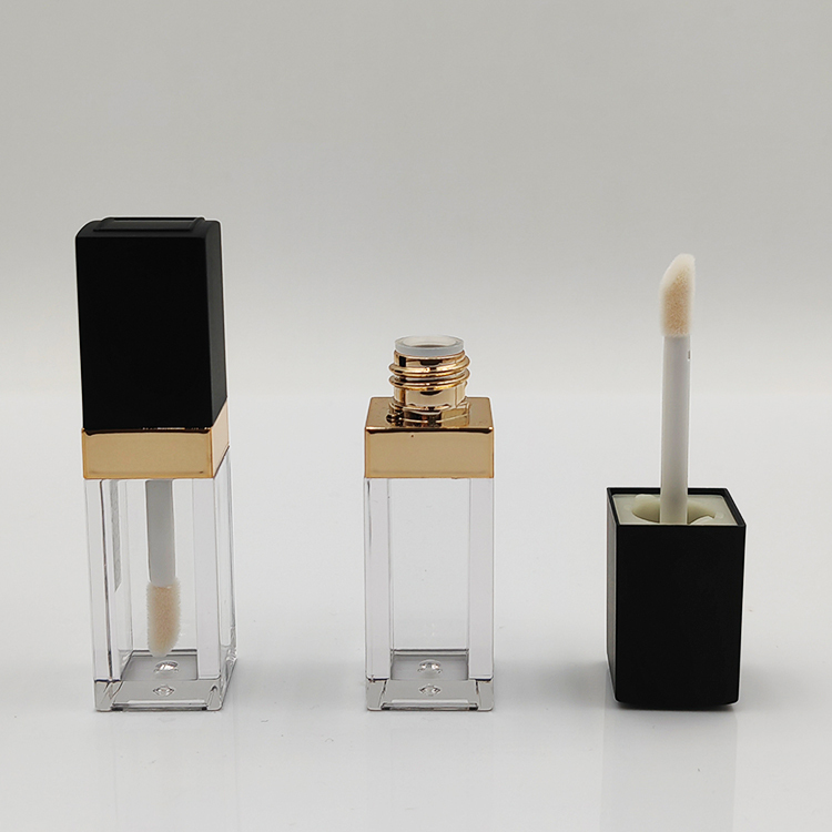 Custom Wholesale stylish designed 4.5ml bling out crystal lip gloss bottles empty Cosmetic Packaging luxury gold lip gloss tube