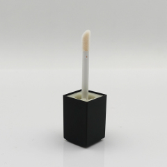 Custom Wholesale stylish designed 4.5ml bling out crystal lip gloss bottles empty Cosmetic Packaging luxury gold lip gloss tube
