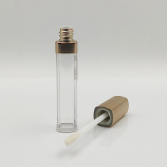 Wholesale popular 7ml square gold lip gloss tube empty with Brush Cosmetic Packaging luxury lip gloss bottles square container