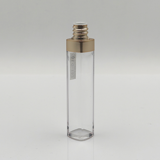 Wholesale popular 7ml square gold lip gloss tube empty with Brush Cosmetic Packaging luxury lip gloss bottles square container