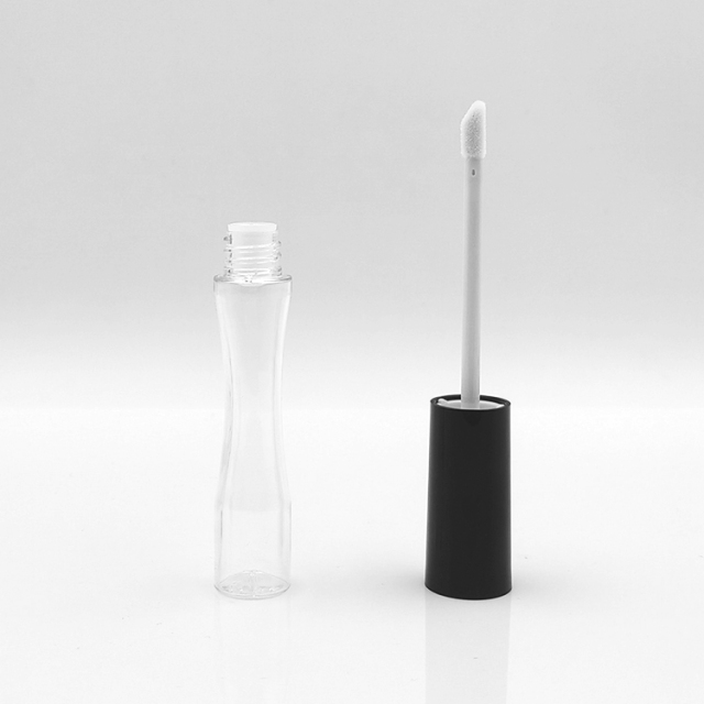 Stylish Wholesale Custom 9ml round unique lip gloss bottle packaging Empty lip lipstick lip gloss tubes with custom packaging