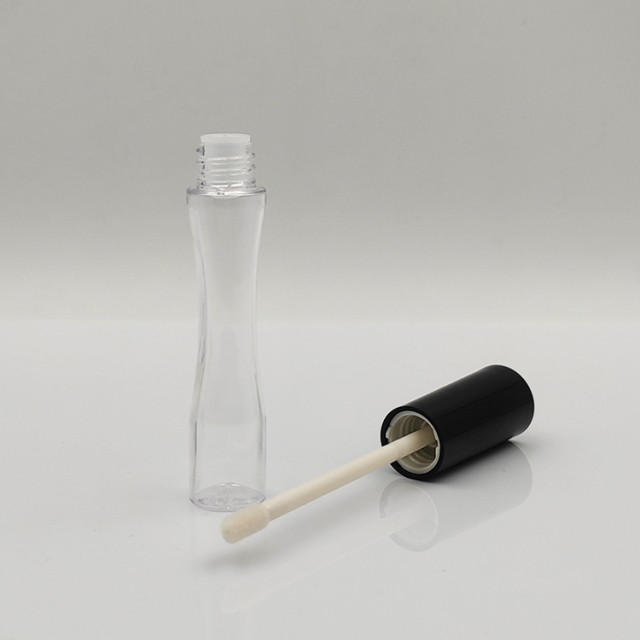 Stylish Wholesale Custom 9ml round unique lip gloss bottle packaging Empty lip lipstick lip gloss tubes with custom packaging