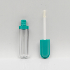 Newly capsule shape custom round bottle lip gloss 5ml plastic cosmetic container tube wholesale lip gloss empty lipstick tubes