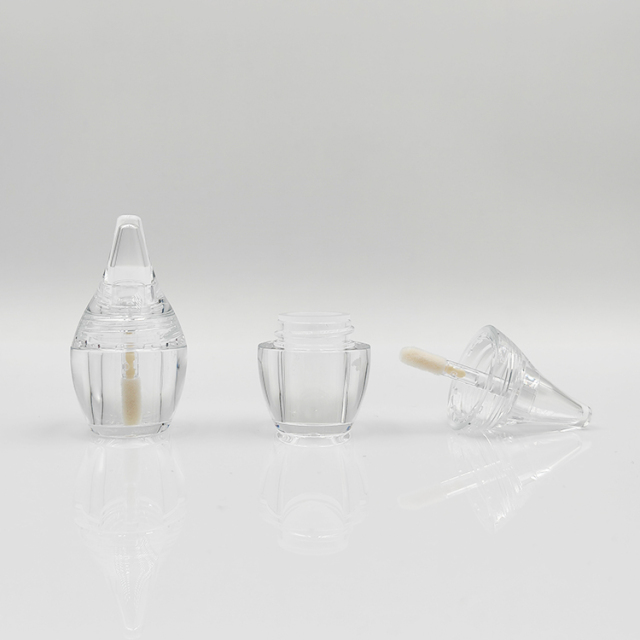 Brand New Custom 3ml round lip gloss tubes with box and logo plastic cosmetic packaging exotic empty lip gloss bottles