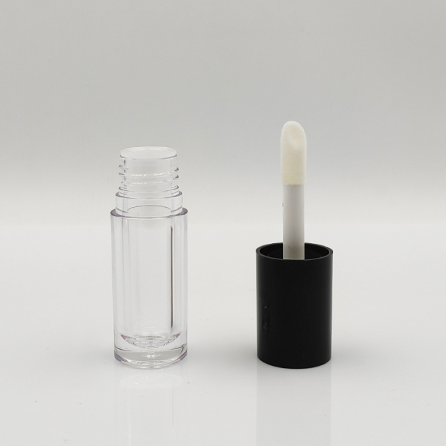 Best seller Custom 5.2ml round transparent empty lip gloss bottles plastic lip lipstick lip gloss tubes with custom packaging