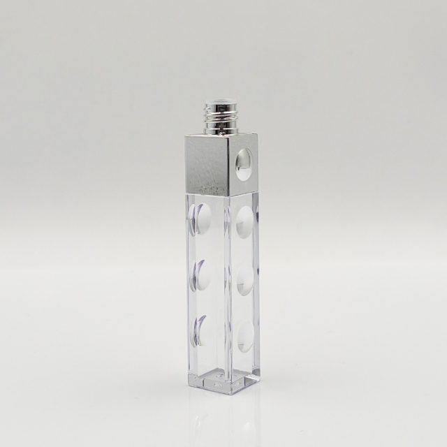 Stylish 9.5ml black cap square lip gloss bottles for empty cosmetic packaging tube wholesale lip gloss empty lipstick tubes
