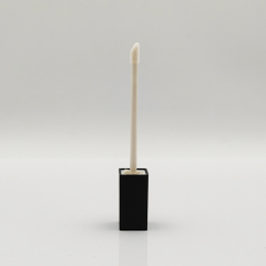Stylish 9.5ml black cap square lip gloss bottles for empty cosmetic packaging tube wholesale lip gloss empty lipstick tubes