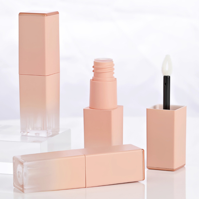 Custom high quality lip gloss wand tubes wholesale with Brush Empty Cosmetic Packaging cute lip gloss bottle 3ml square