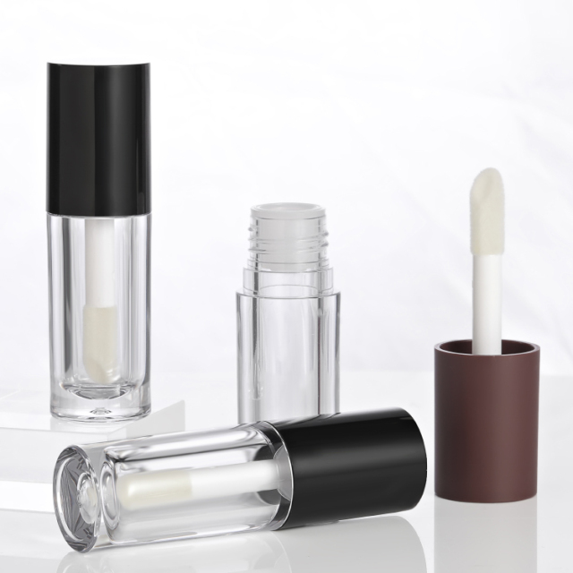 Best seller Custom 5.2ml round transparent empty lip gloss bottles plastic lip lipstick lip gloss tubes with custom packaging