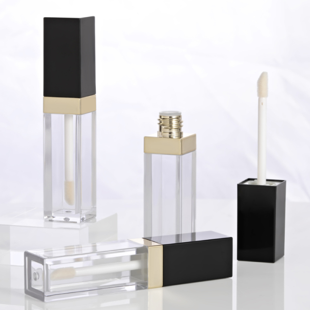Wholesale Custom stylish designed PETG square black lip gloss bottles empty 7ml Brush Cosmetic Packaging luxury lip gloss tubes