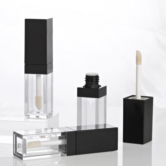 Luxury Wholesale Custom AS 4.5ml square black lip gloss bottles for Plastic Cosmetic Packaging empty lip gloss tube container