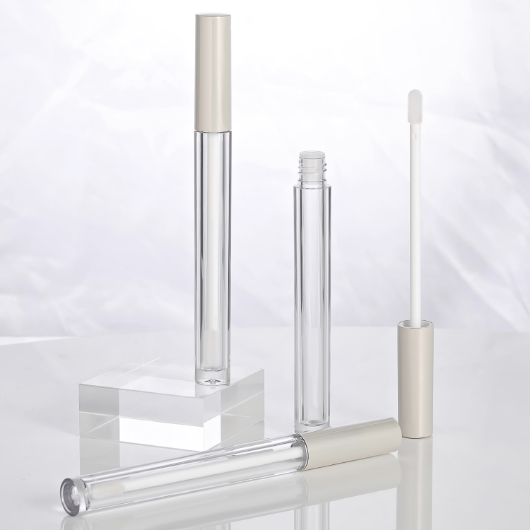 Best selling Wholesale Custom 2.2ml clear and silver lip gloss wand tubes Empty Cosmetic packaging round luxury lip gloss bottle