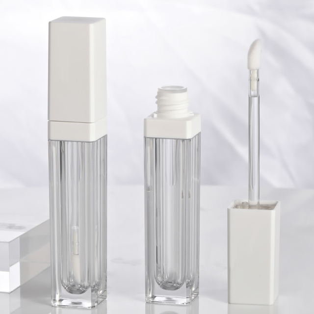 Luxury Custom Square lip gloss wand tubes with Flocked Brush Empty Cosmetic Packaging Thickened Wall 6ml lip gloss bottle