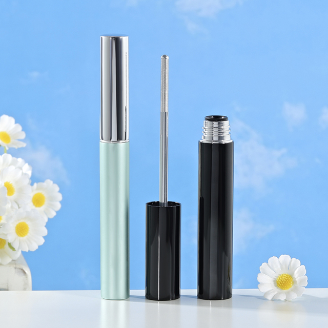 Mascara Tube