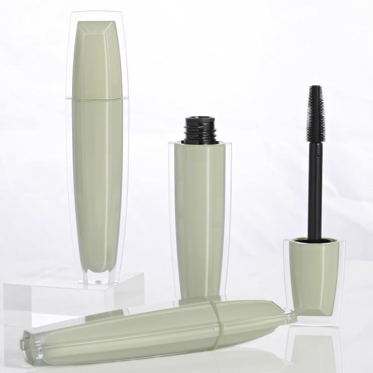 Mascara Tube