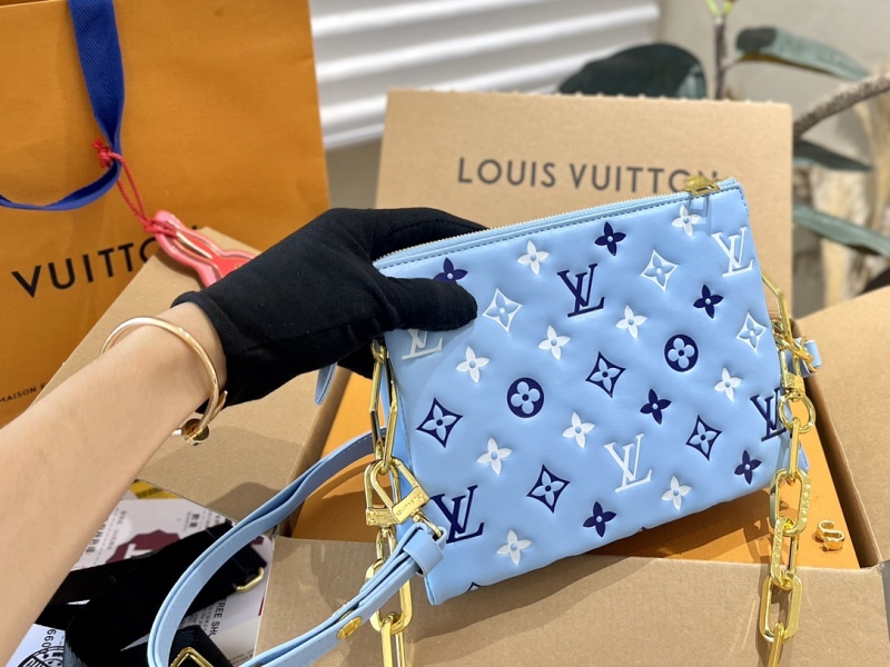 LV launched a new shoulder Messenger bag