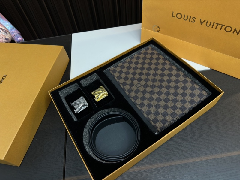 LV Explosive Wash Bag ➕ Belt Gift Box