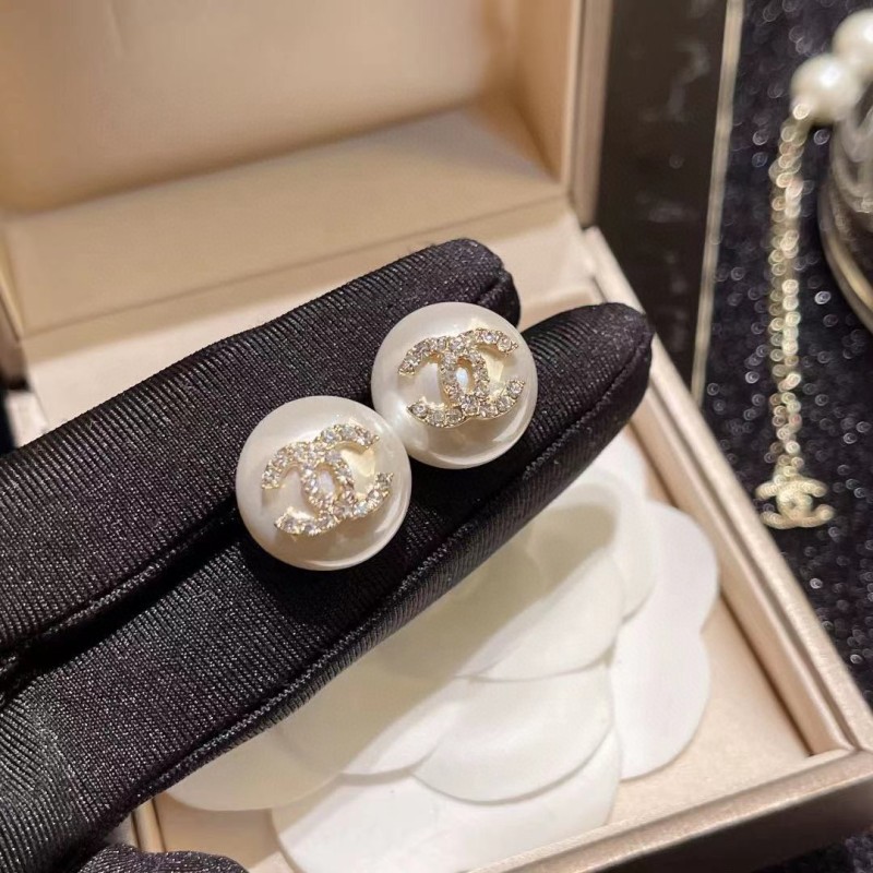 Chanel latest romantic snowflake crystal diamond pearl earrings
