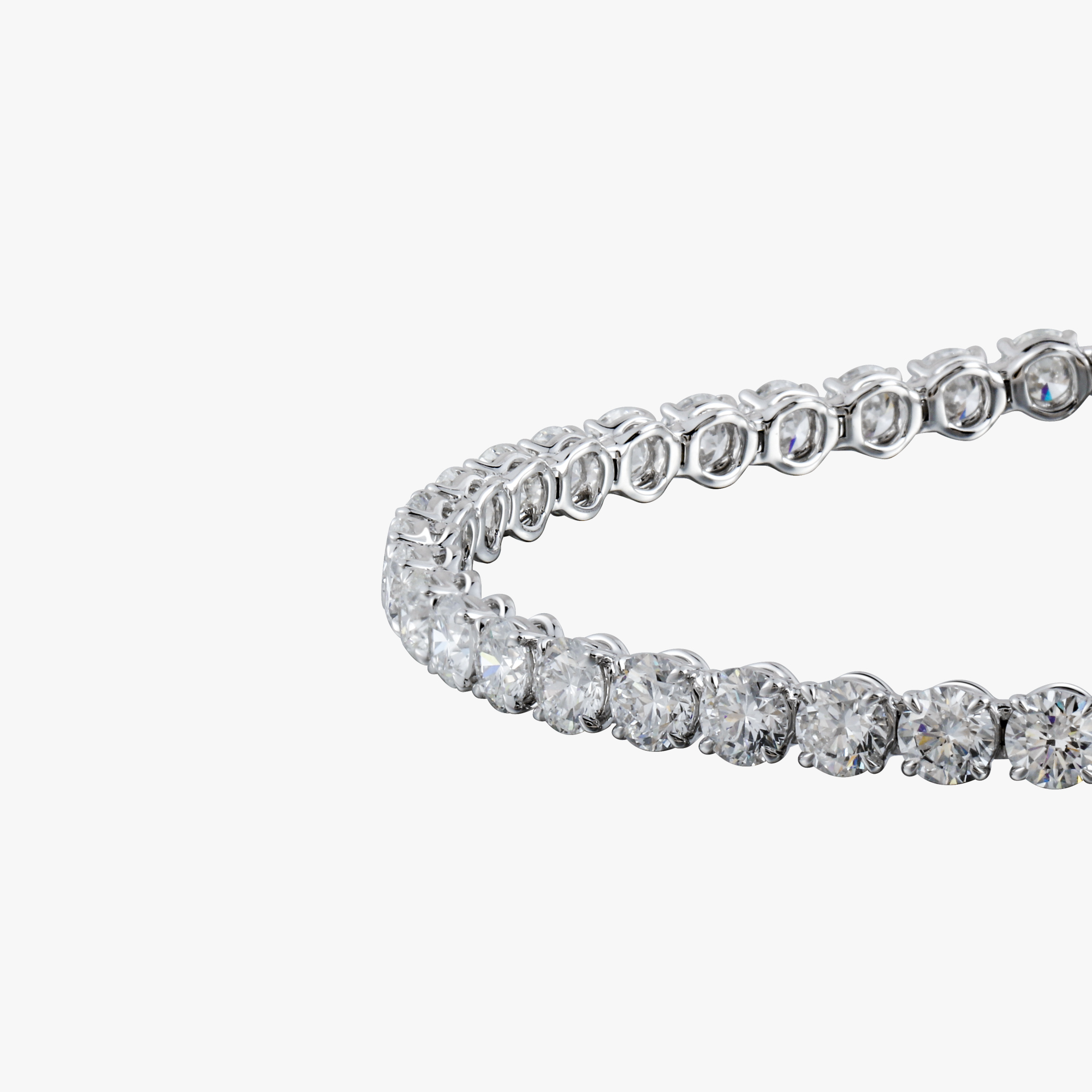 ACCA 18KW Bracelet with Round Diamond