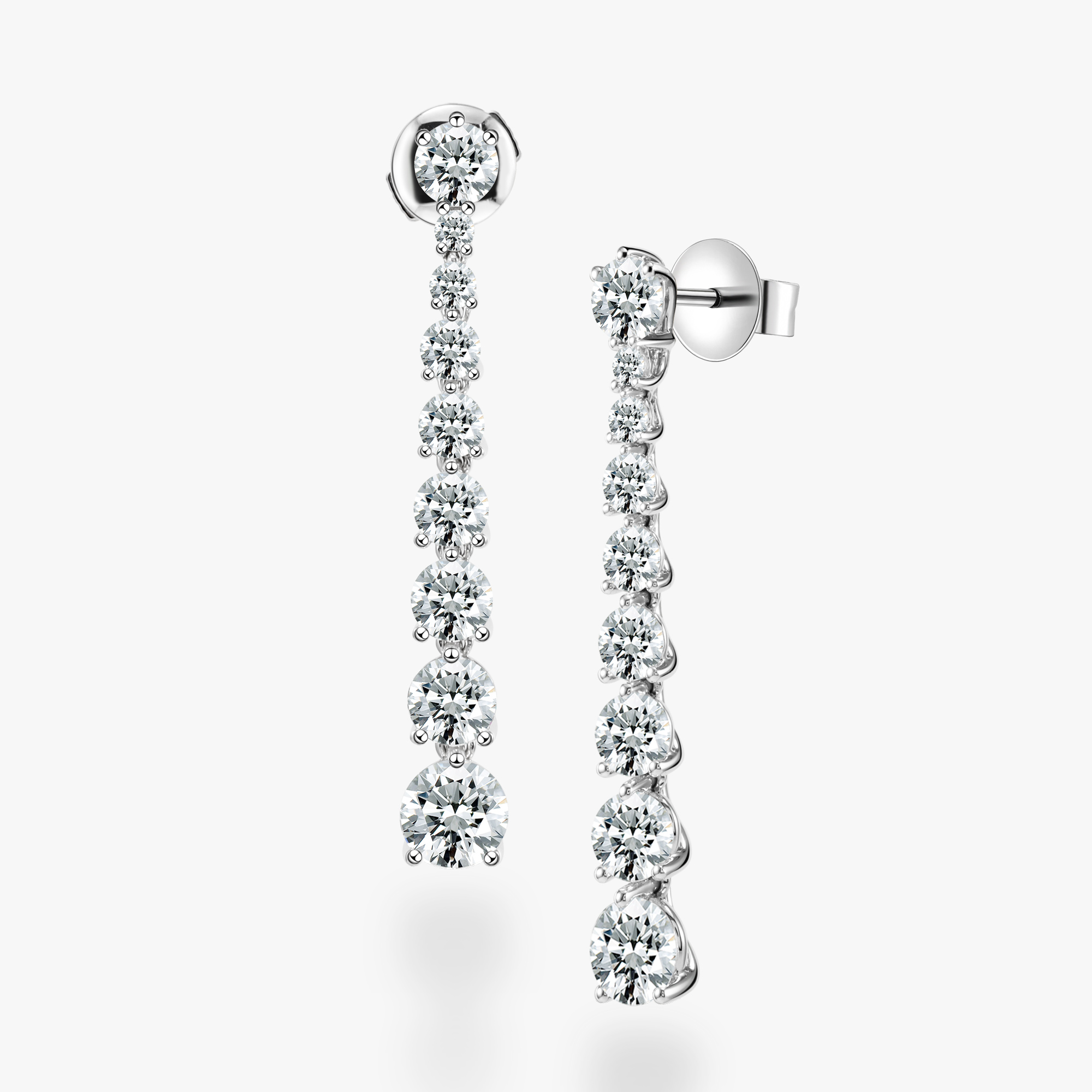 ACCA 18KW Earrings With Round Diamond