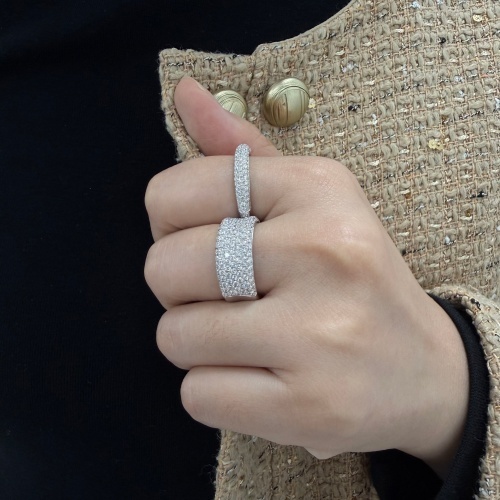 14K Pavé Setting Diamond Ring