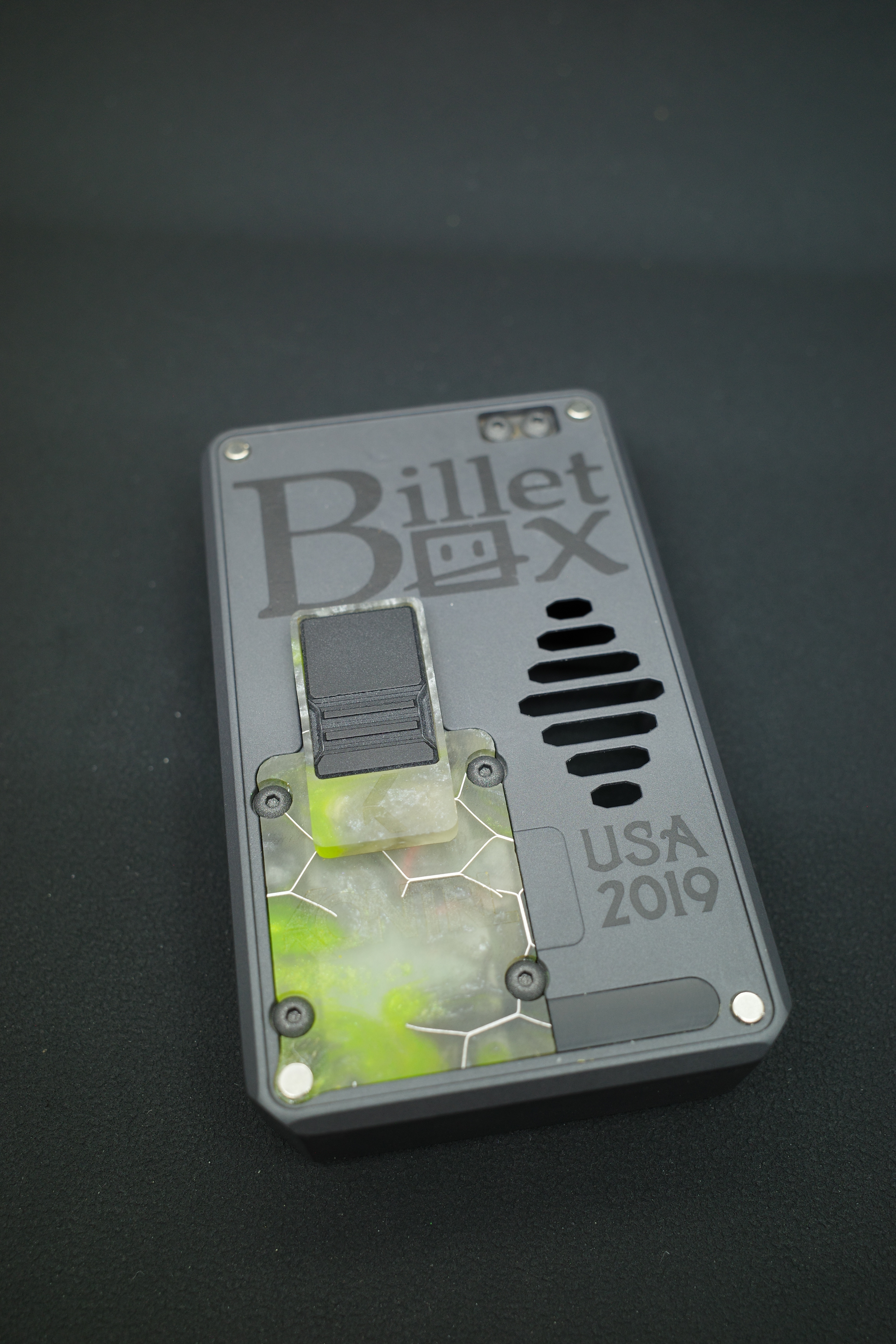 refit billetbox dark grey