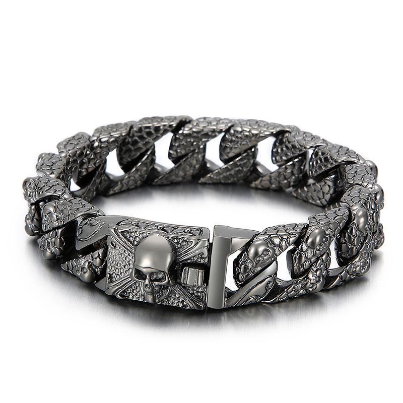 Skull Charms Snake Skin Pattern Curb Chain Mens Large Steel Bracelet with Pirate Skulls Clasp