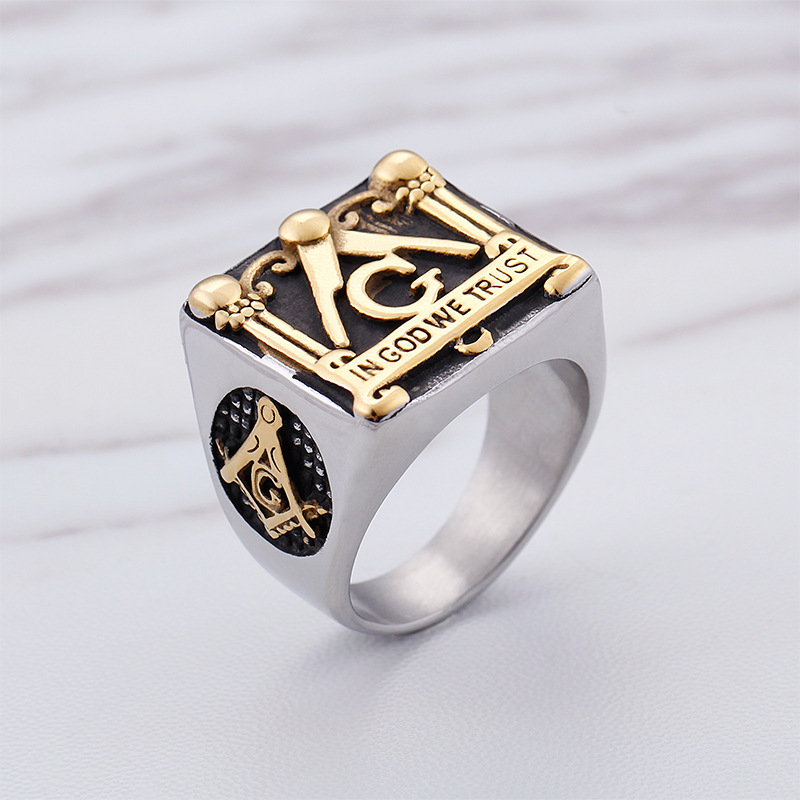 Vintage Masonic Element Gold Cast Ring