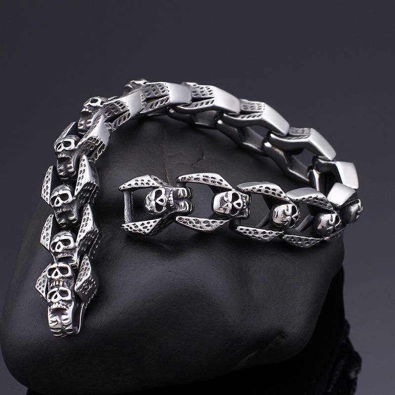 Personalized punk style skull titanium steel bracelet