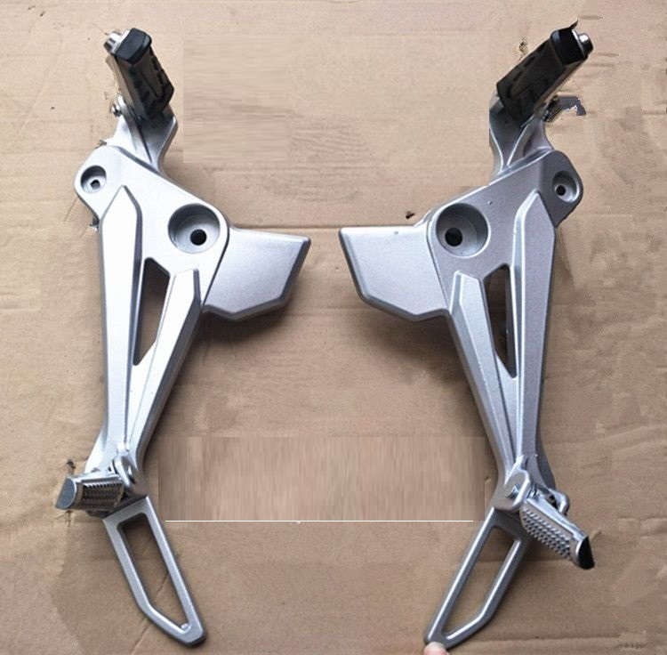 Pedal silver color