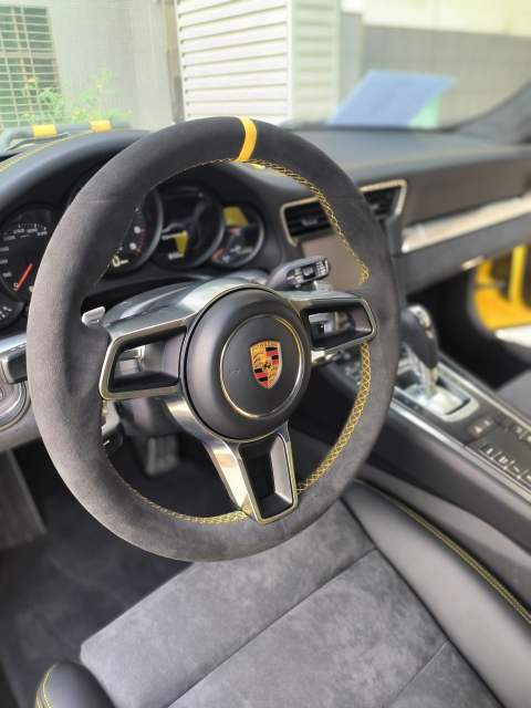 For upgrade Porsche Akatala steering wheel