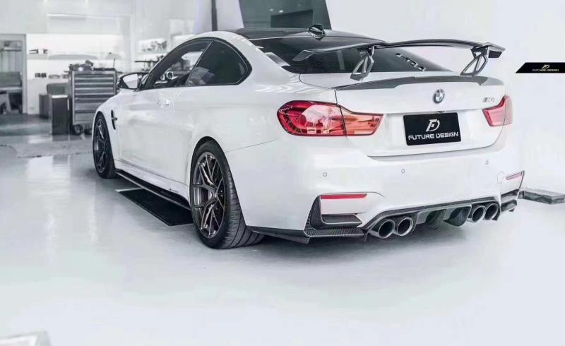 Carbon fiber rear lip to fit BMW m4 F82 models