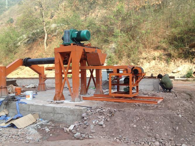Suspension roller concrete  pipe making machine